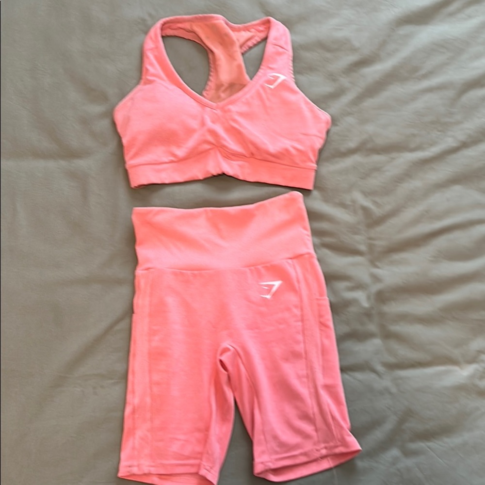Gymshark Pink Sol set